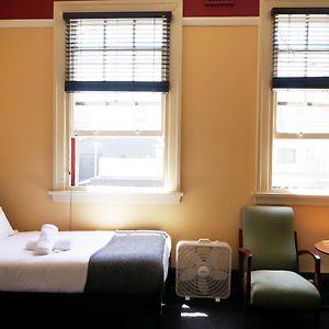 Budget Zimmer mit zwei Einzelbetten